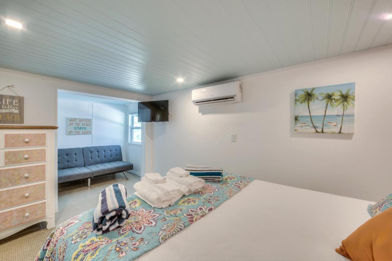 Matanzas Retreat On The Canal Fort Myers Beach Exterior foto